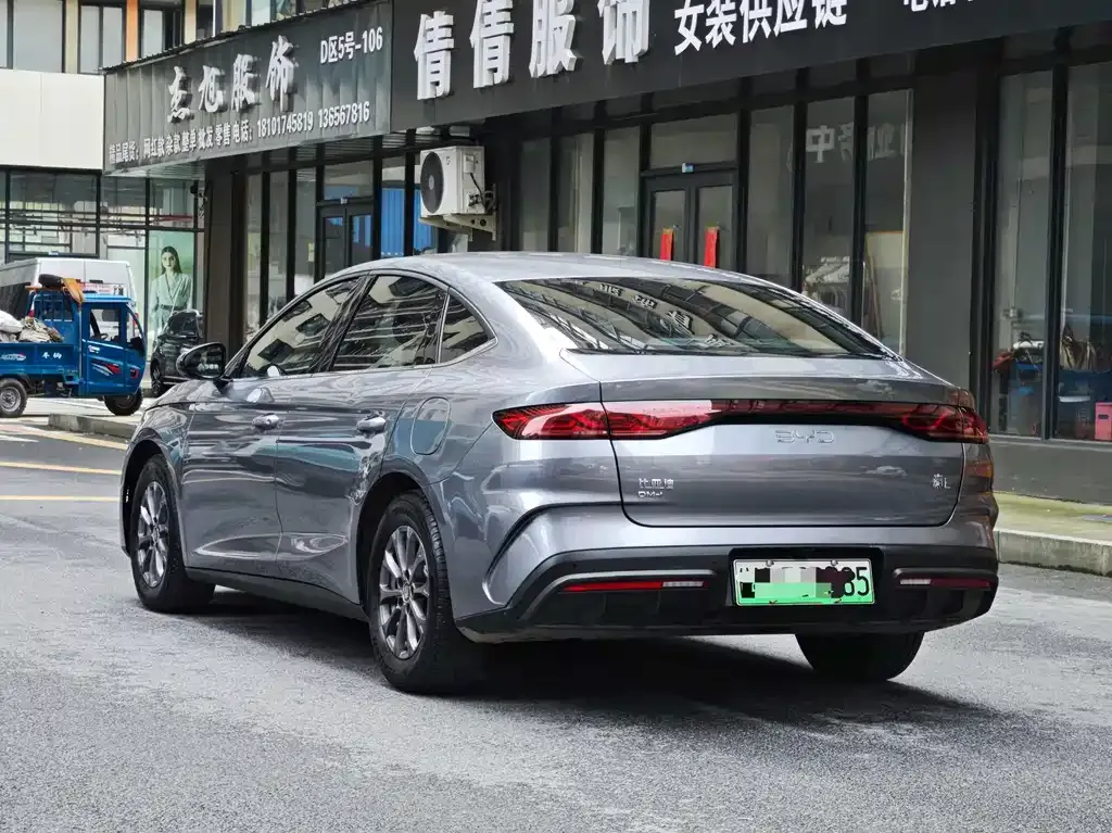 BYD Qin L — фото 7