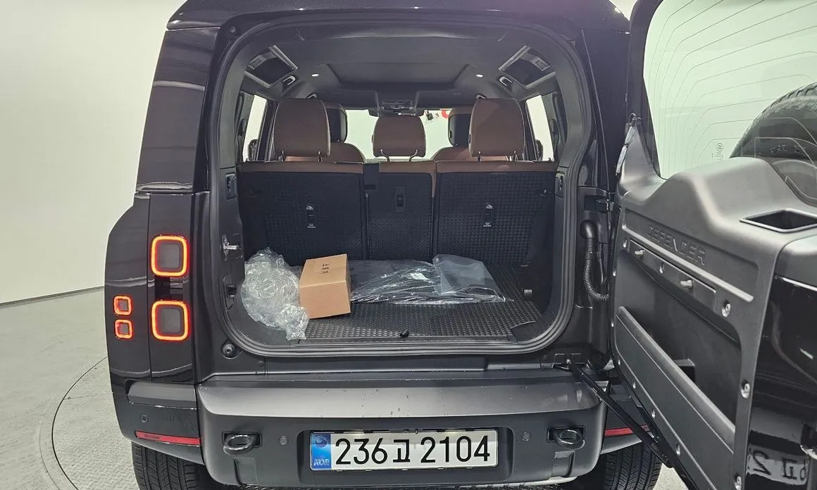 Land Rover Defender — фото 10