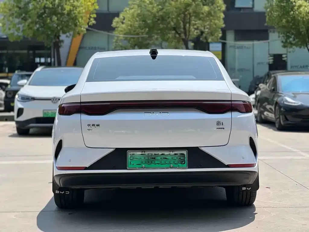 BYD Qin L 2026 из CN, фото 7