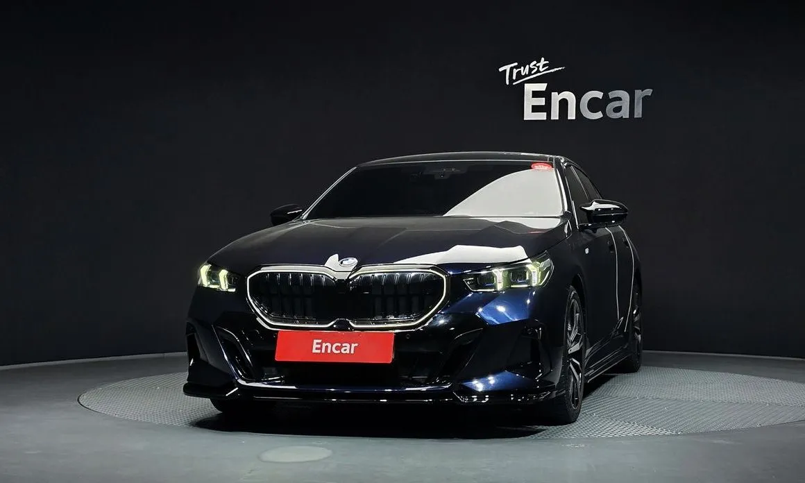 BMW 5-Series 2024 из KR, фото 5