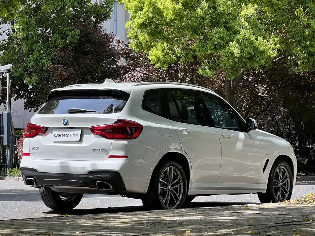 BMW X3 — фото 10