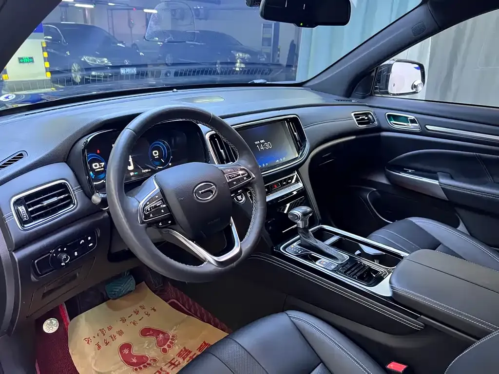 GAC Motor Trumpchi GS8 — фото 8