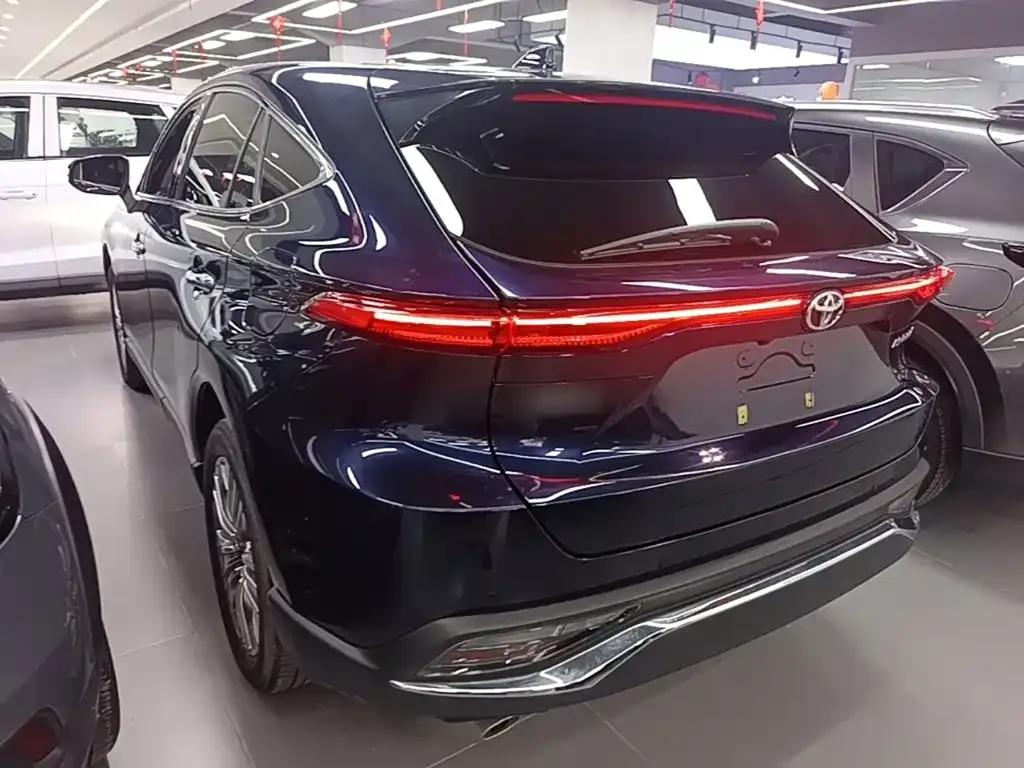 Toyota Harrier — фото 6