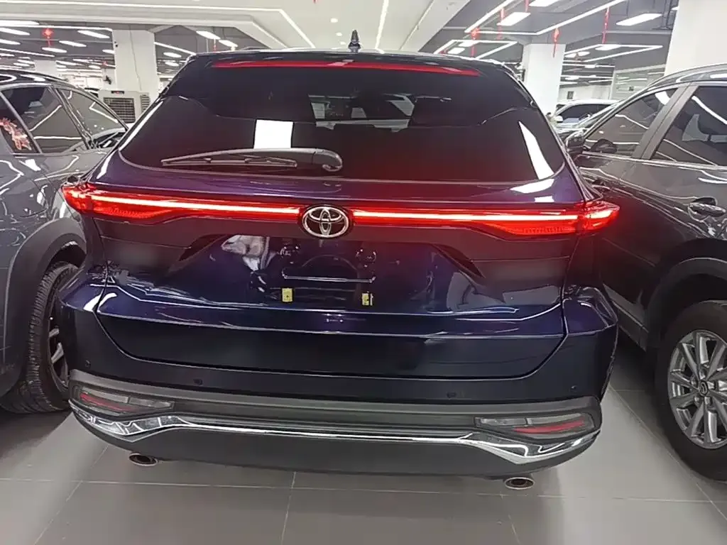 Toyota Harrier — фото 8