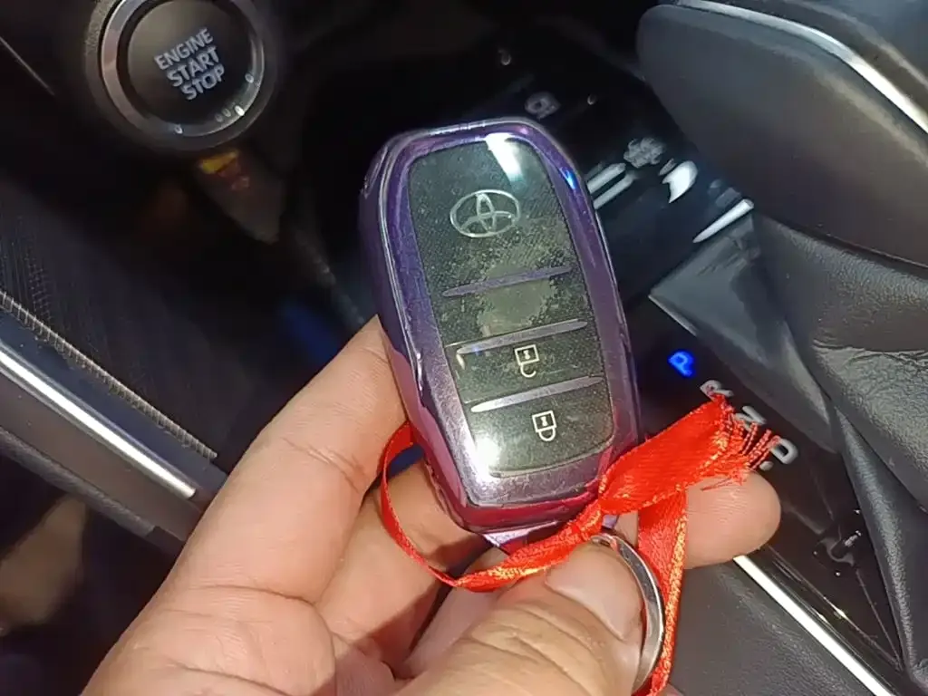 Toyota Harrier — фото 7