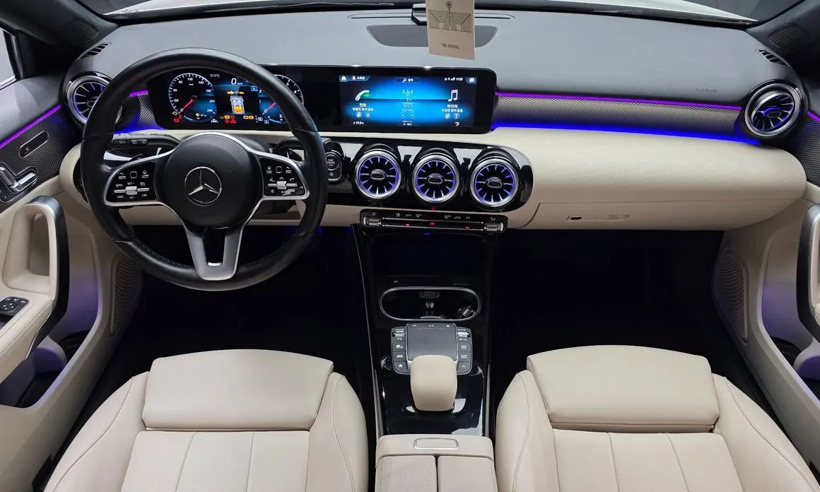 Mercedes-Benz A-Class — фото 10