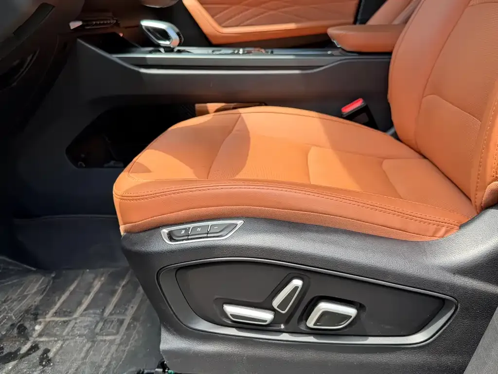Geely Haoyue L 2024 из CN, фото 8