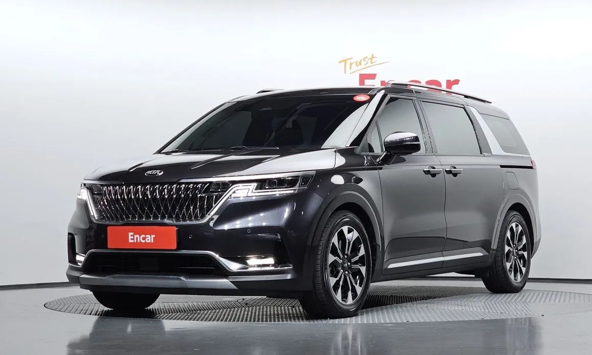 Kia Carnival — фото 1