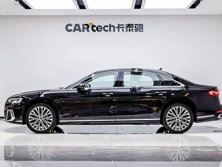 Audi A8 — фото 5