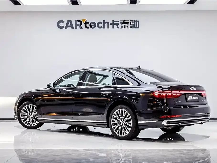 Audi A8 — фото 10