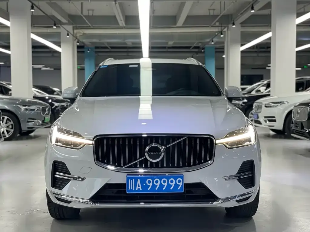 Volvo XC60 — фото 3