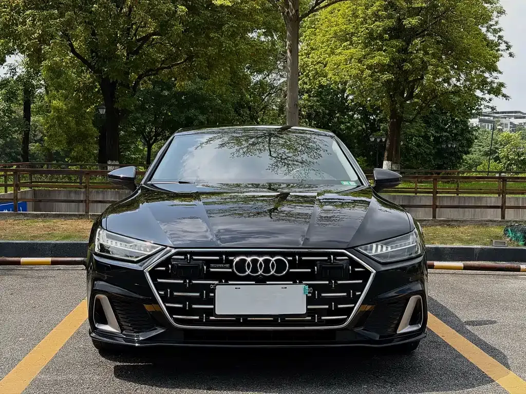 Audi A7L — фото 8