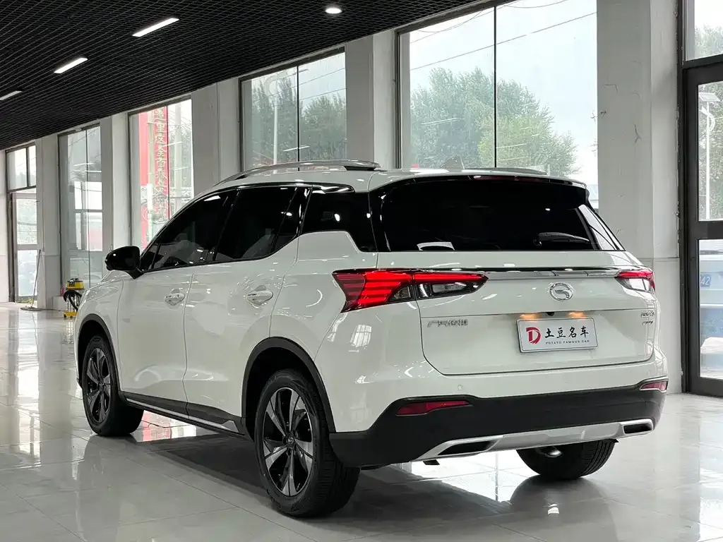 GAC Motor Trumpchi GS4 — фото 3