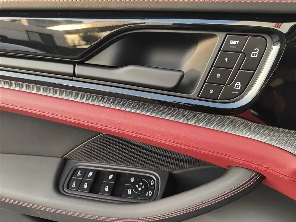 Porsche Panamera — фото 10