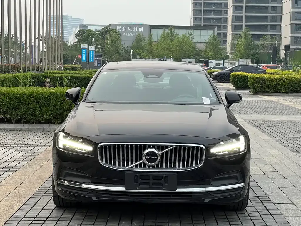 Volvo S90 — фото 9