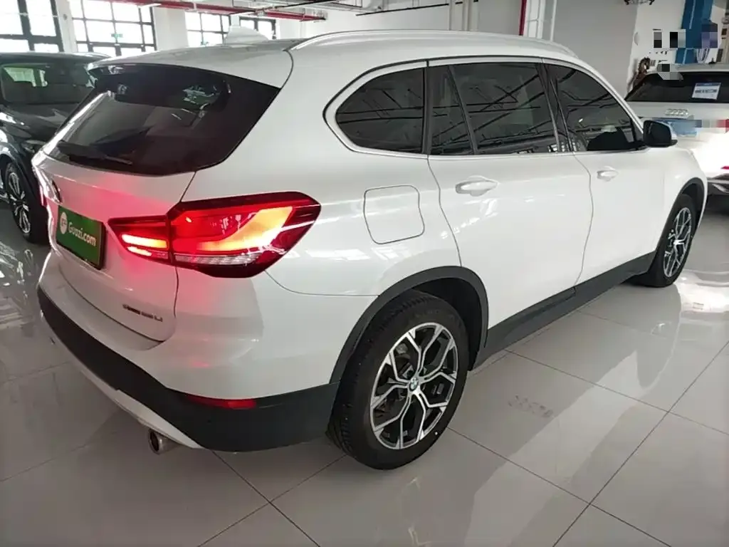 BMW X1 — фото 4