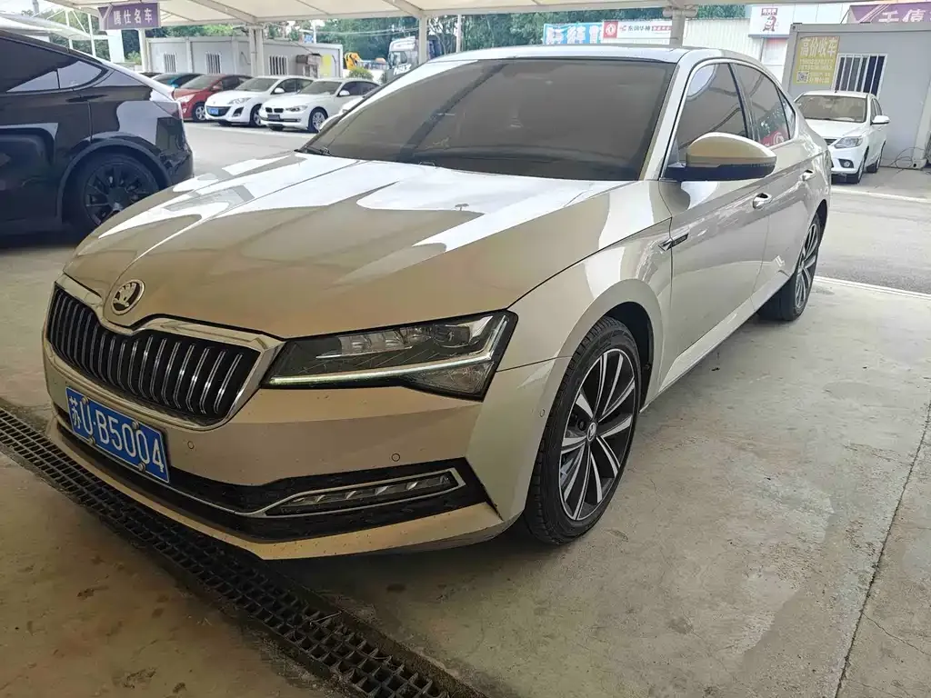 Skoda Superb