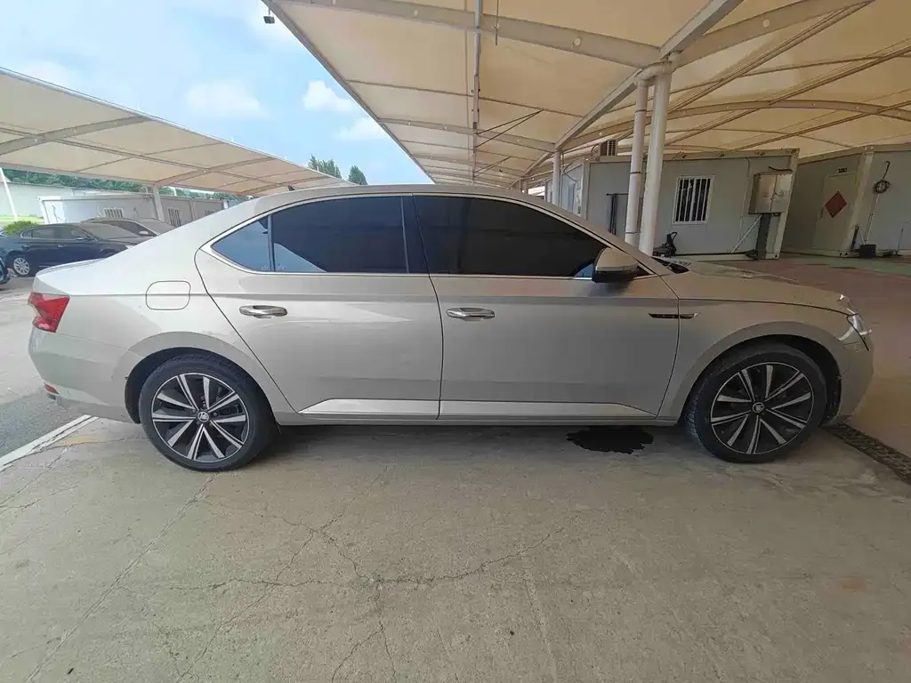 Skoda Superb 2021 из CN, фото 5