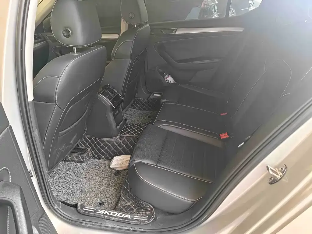 Skoda Superb 2021 из CN, фото 8