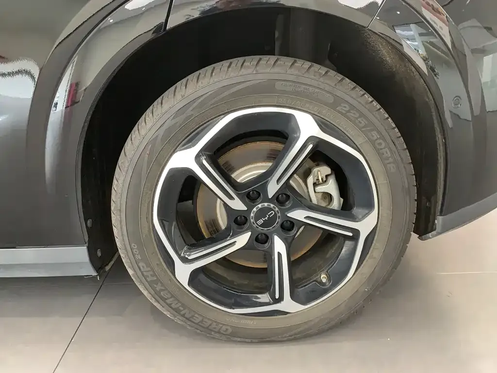BYD Seal 06GT — фото 10