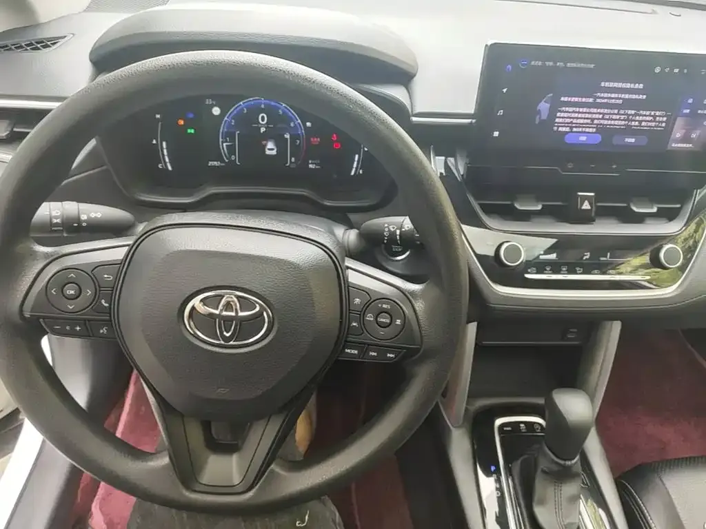 Toyota Corolla Cross — фото 3