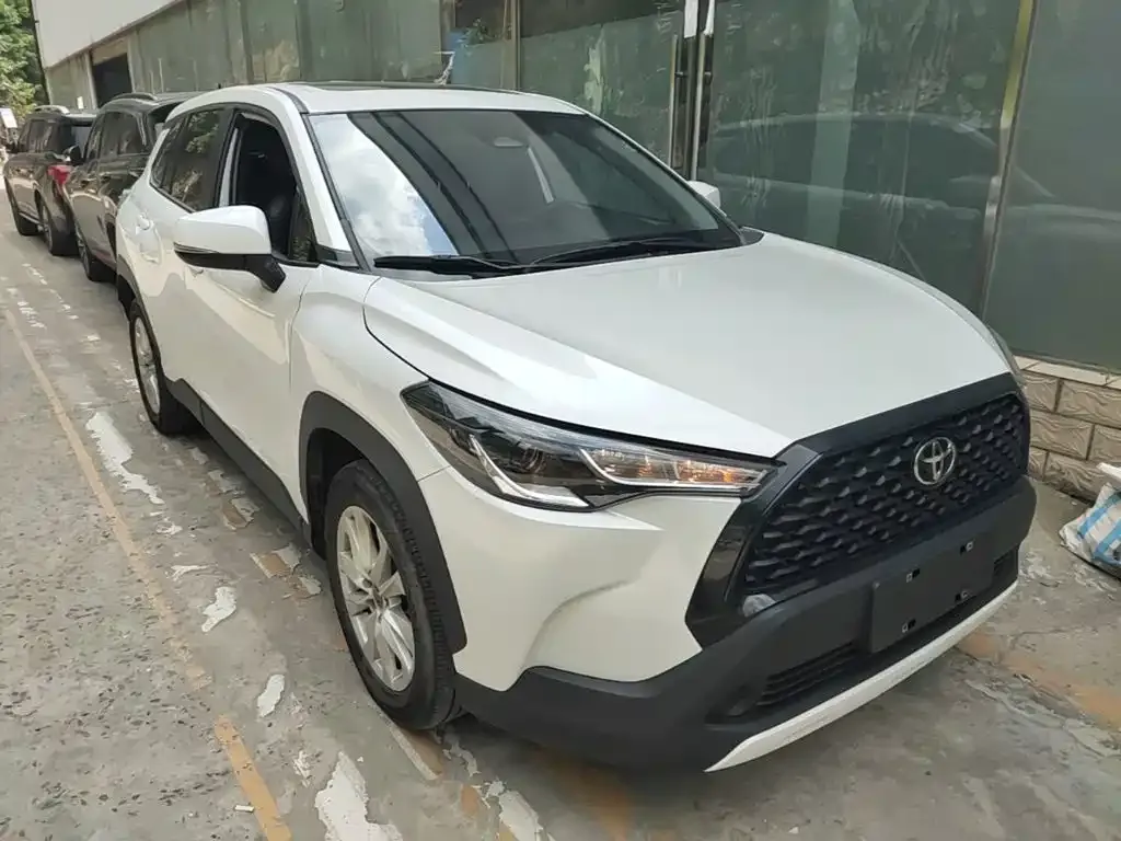 Toyota Corolla Cross — фото 10