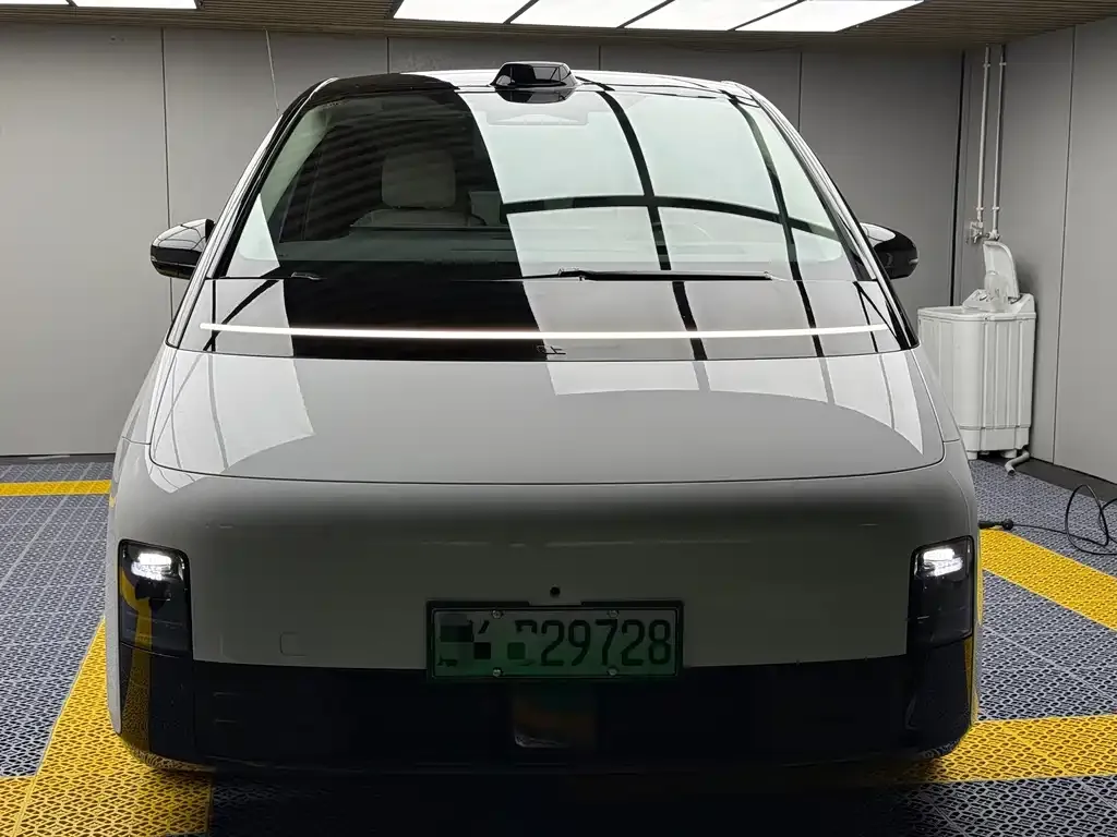 Li Auto MEGA