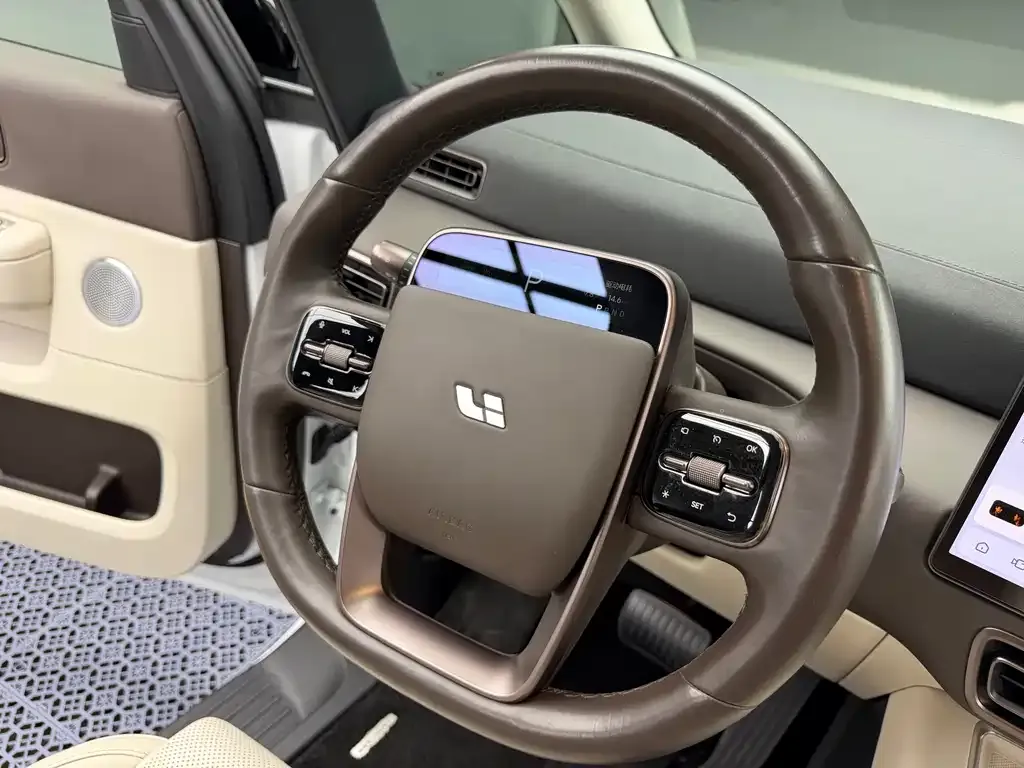 Li Auto MEGA 2024 из CN, фото 4