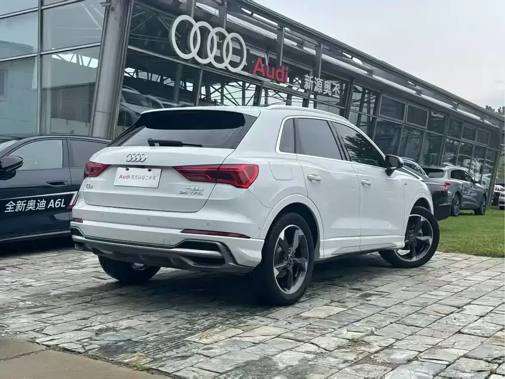 Audi Q3 — фото 6