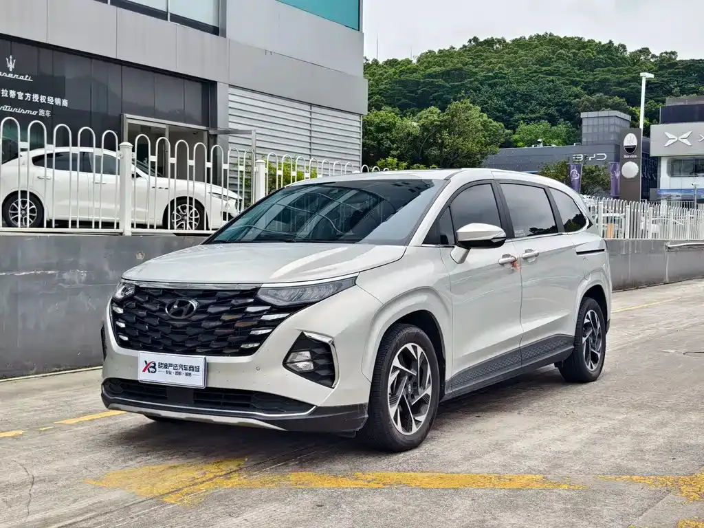 Hyundai Custo — фото 1