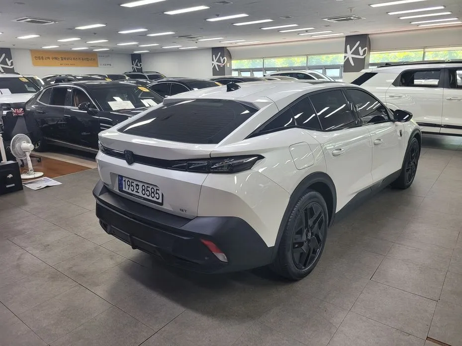 Peugeot 408 2023 из KR, фото 9