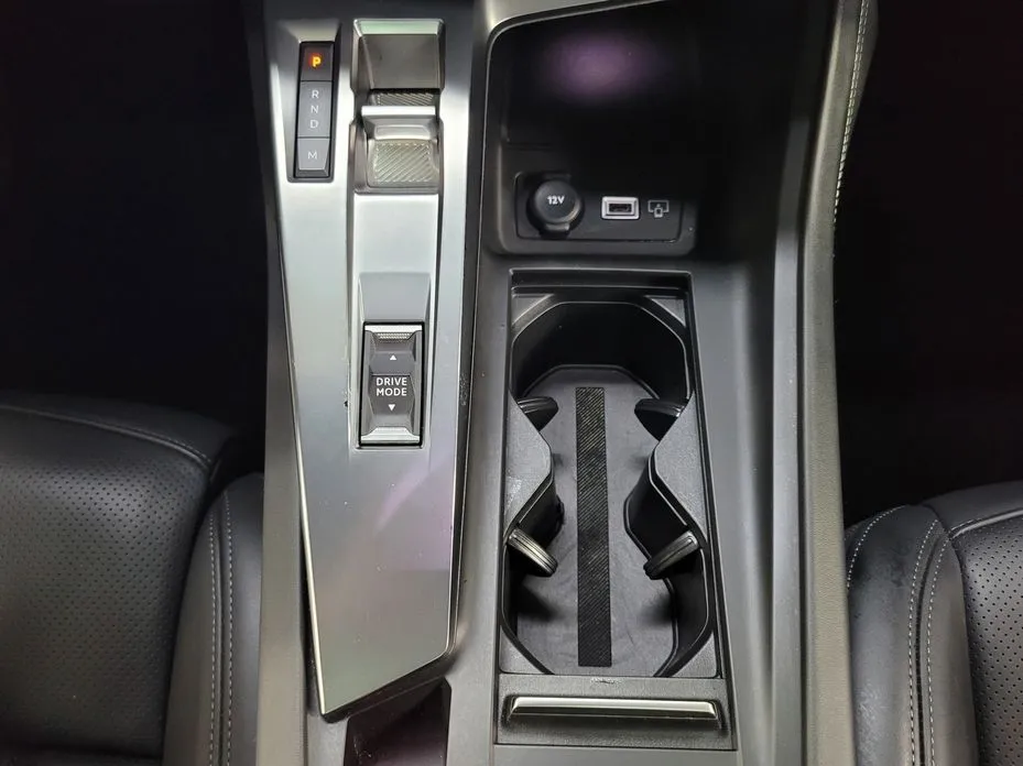Peugeot 408 2023 из KR, фото 7