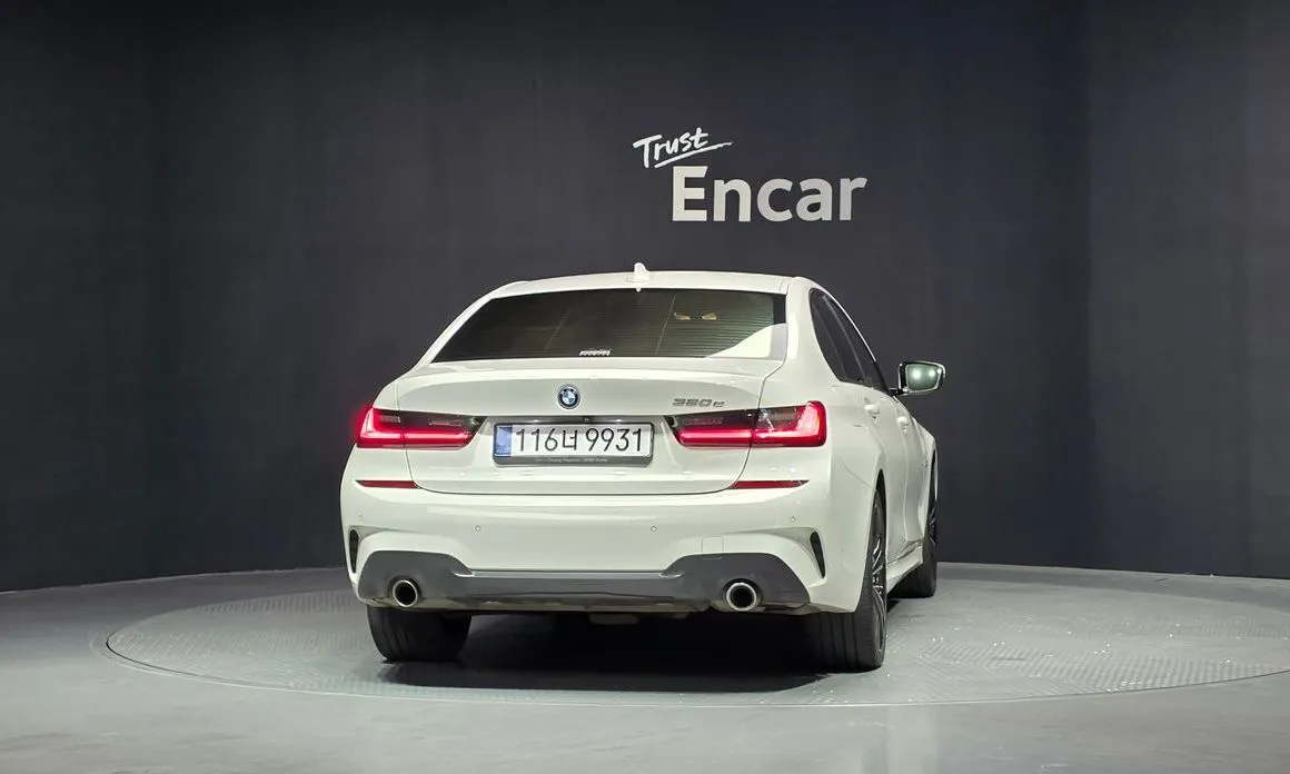 BMW 3-Series 2022 из KR, фото 7