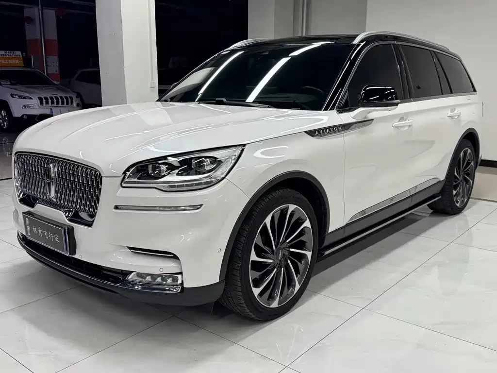 Lincoln Aviator — фото 1