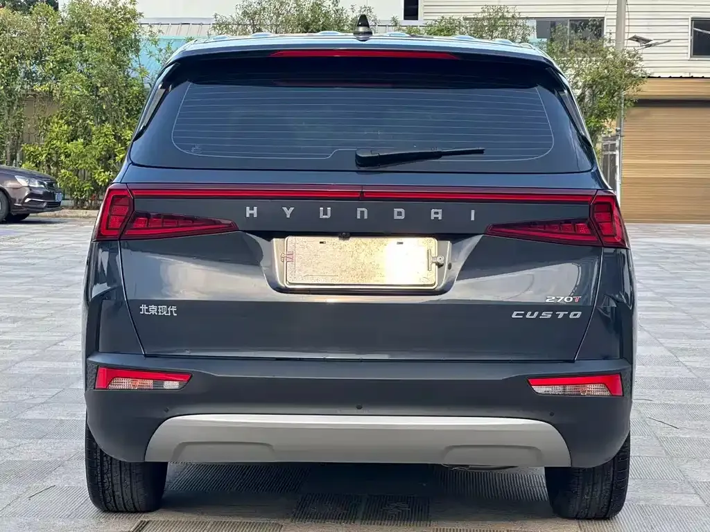 Hyundai Custo — фото 6