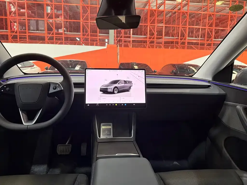 Tesla Model Y — фото 5