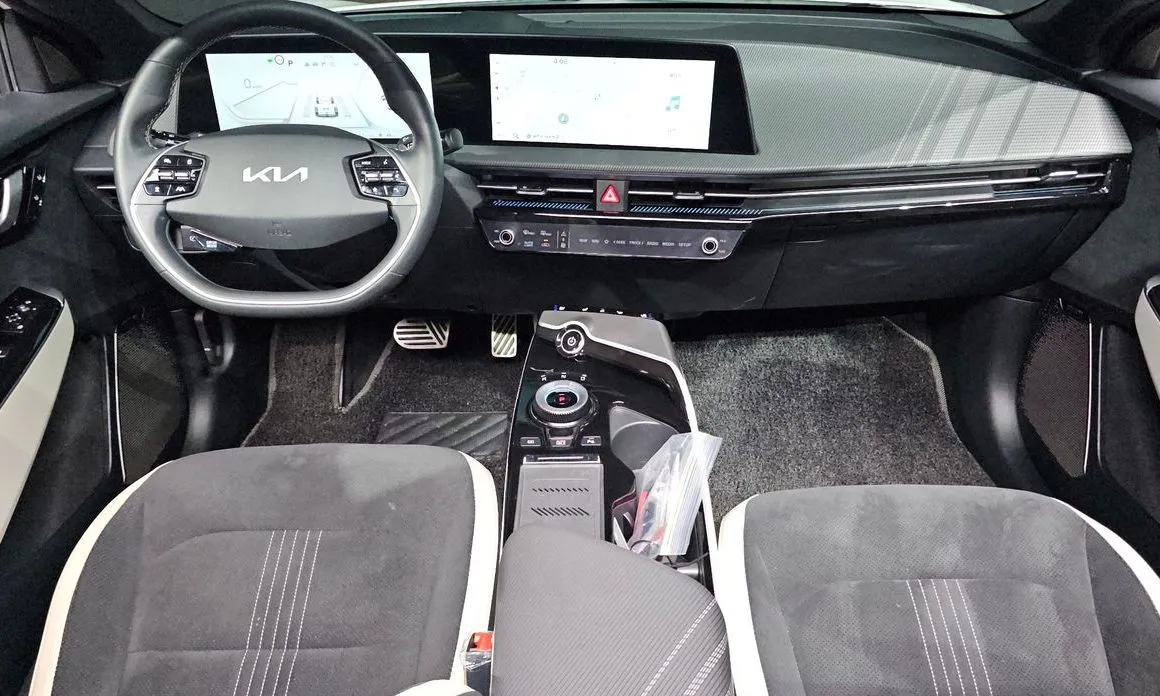 Kia EV6 — фото 9