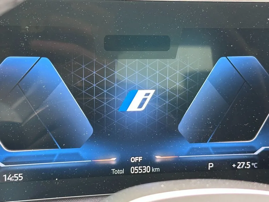 BMW i7 — фото 9