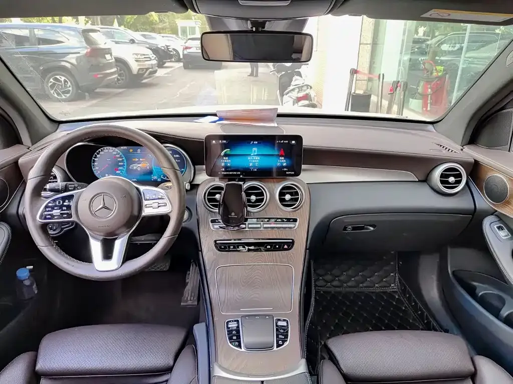 Mercedes-Benz GLC — фото 2