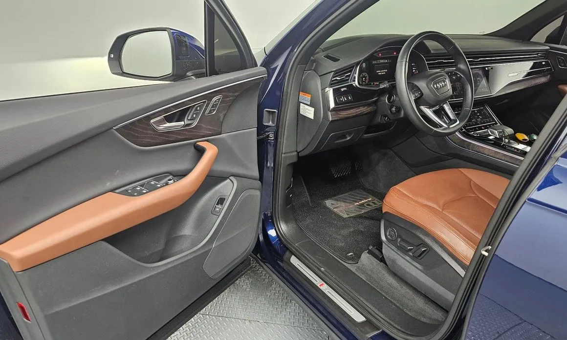 Audi Q7 2021 из KR, фото 10