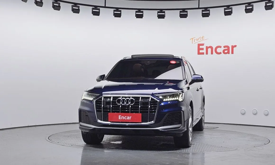 Audi Q7 2021 из KR, фото 3