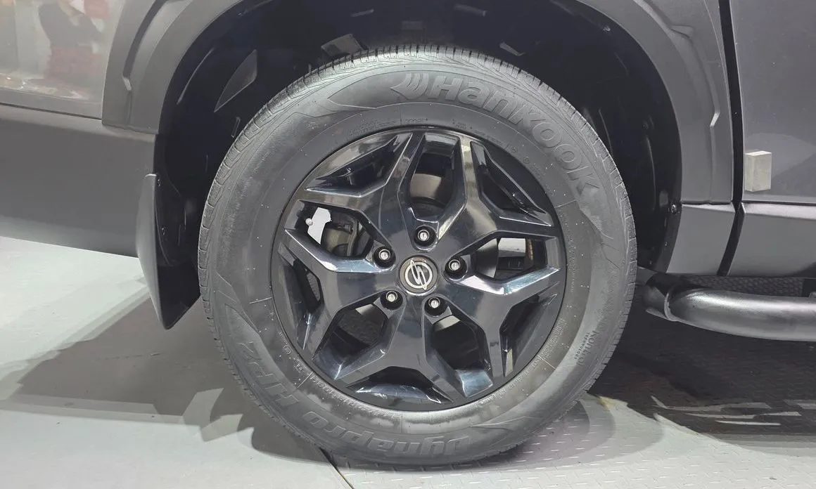 KG Mobility (Ssangyong) Rexton — фото 6