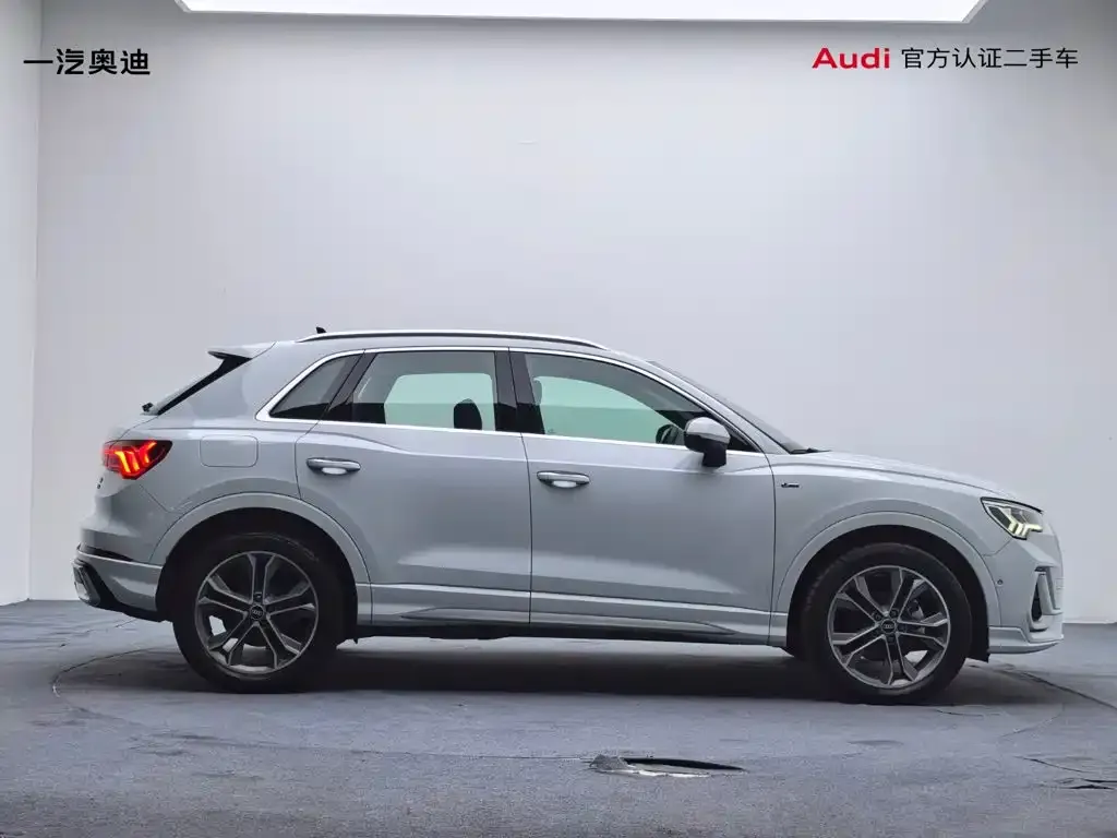 Audi Q3 — фото 4