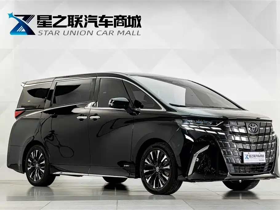 Toyota Alphard — фото 8