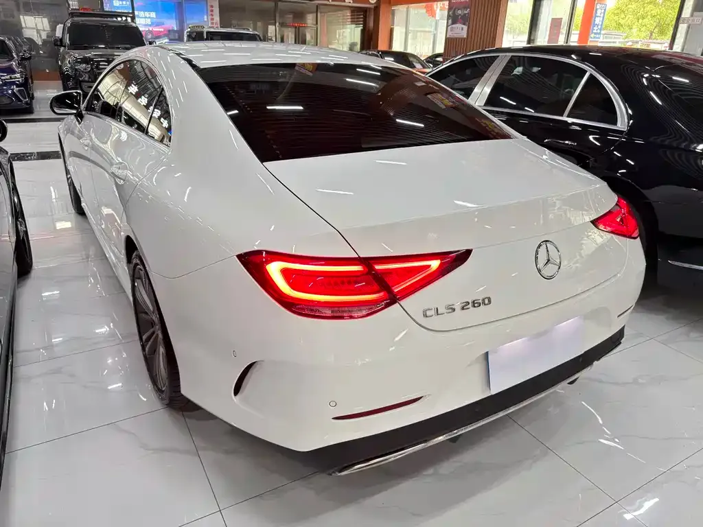 Mercedes-Benz CLS — фото 3