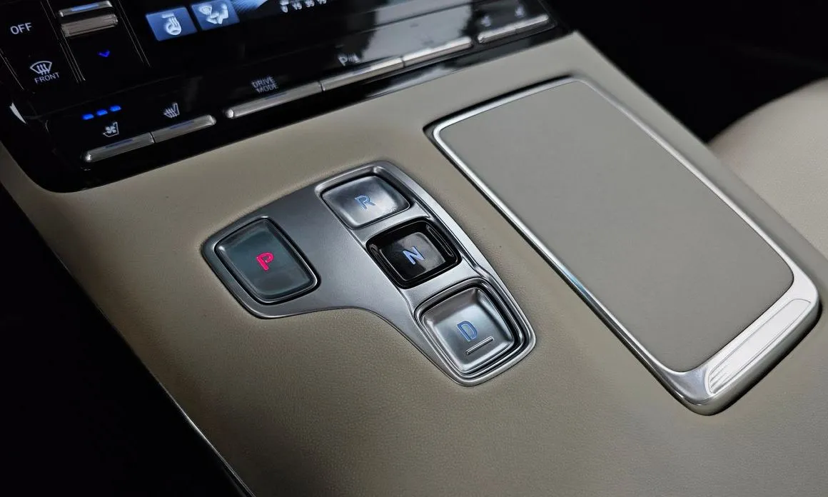 Hyundai Grandeur — фото 2