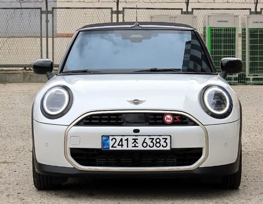 Mini Cooper Convertible 2026 из KR, фото 7
