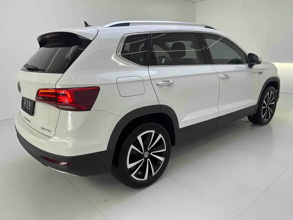Volkswagen Tharu — фото 4