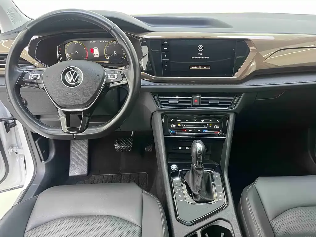 Volkswagen Tharu — фото 10