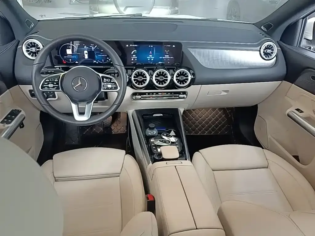 Mercedes-Benz GLA — фото 9